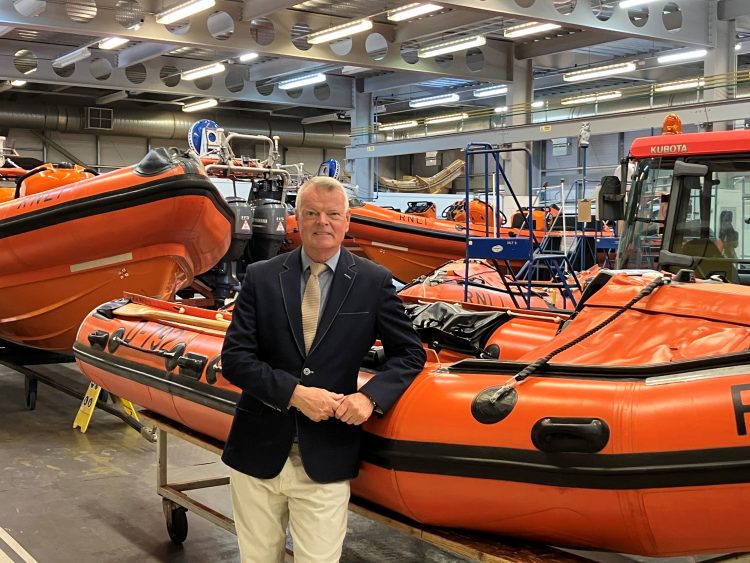 EAST COWES COUNCILLOR KARL LOVE SLAMS RNLI OVER UNITE UNION ROW