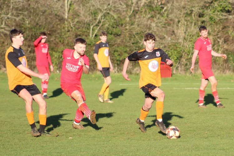GOALKEEPER WILLIAMS STEPS UP AS W&B WIN EPIC ISLE OF WIGHT GOLD CUP ENCOUNTER