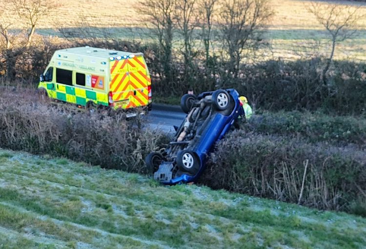 CAR LANDS ON TOP OF HEDGE IN RYDE AMID TREACHEROUSLY ICY CONDITIONS