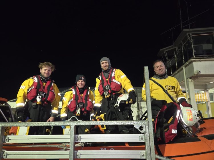 YACHT SKIPPER RESCUED AFTER VESSEL RUNS AGROUND NEAR THORNESS BAY