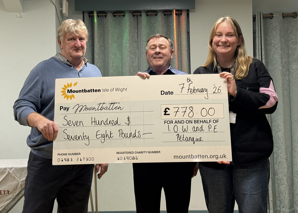 ISLE OF WIGHT PETANQUE PRESENTATION NIGHT RAISES £778 FOR MOUNTBATTEN HOSPICE