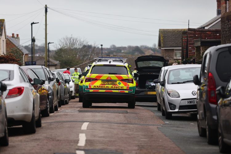 PARAMEDICS AND FIREFIGHTERS RESPOND TO MEDICAL INCIDENT IN RYDE