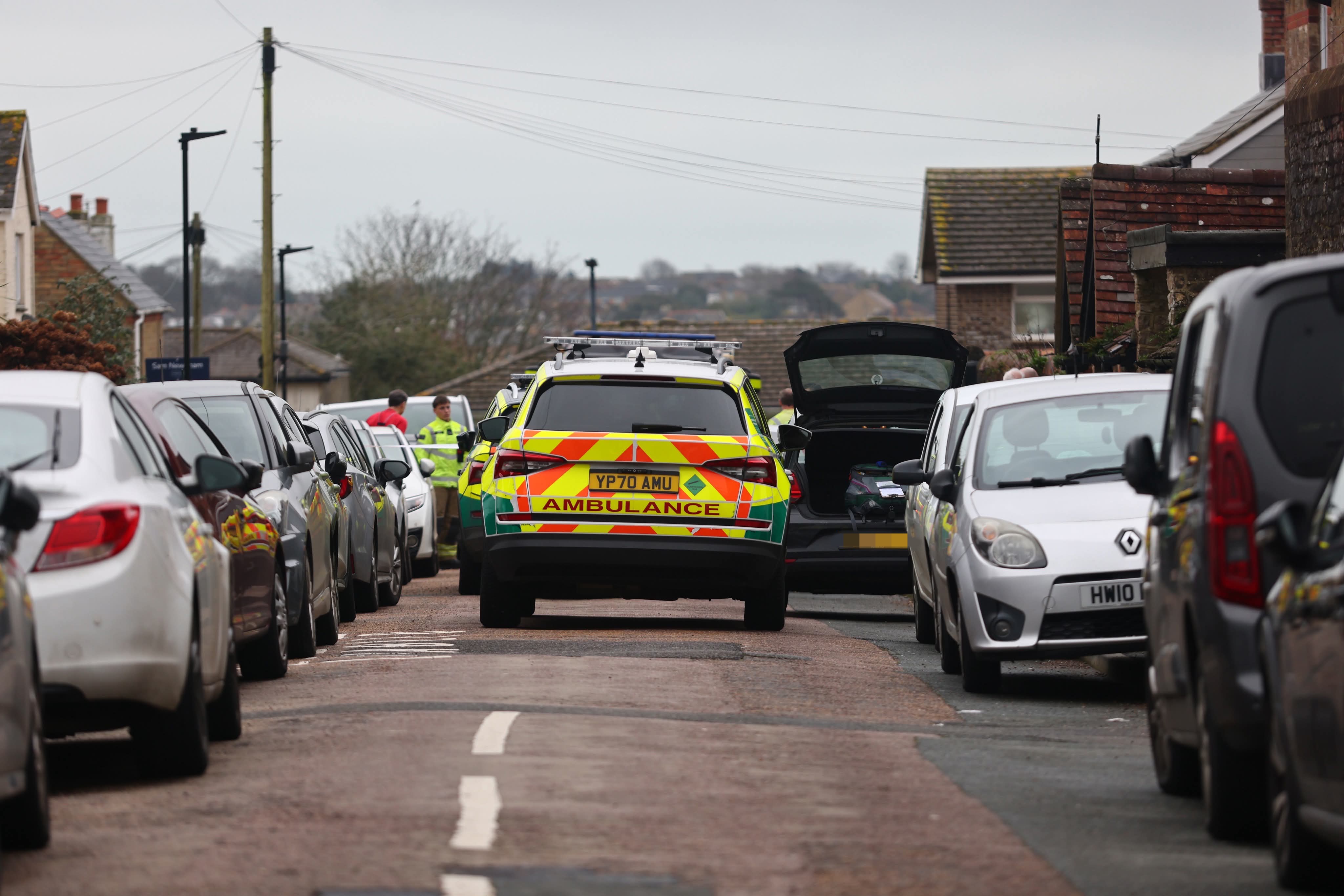 PARAMEDICS AND FIREFIGHTERS RESPOND TO MEDICAL INCIDENT IN RYDE