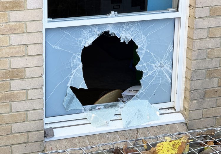 BURGLAR WHO STOLE DRUGS FROM RYDE PHARMACY AVOIDS JAIL – AGAIN