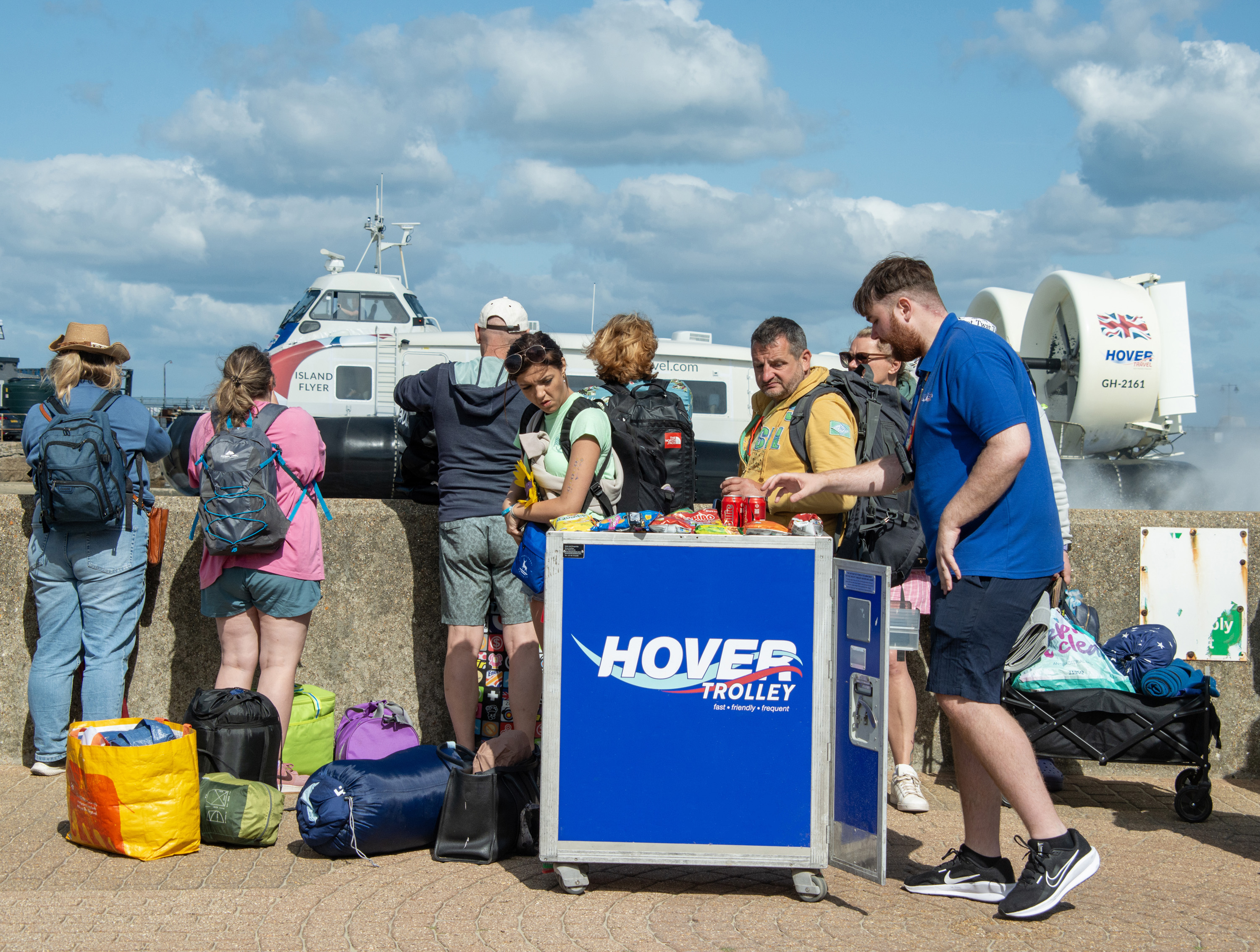 HOVERTRAVEL ADD AN EXTRA 82 FLIGHTS FOR ISLE OF WIGHT FESTIVAL WEEKEND