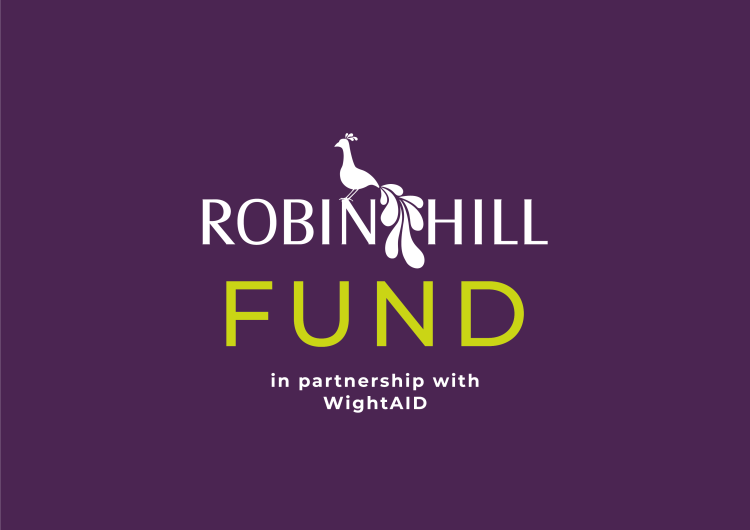GENEROUS VISITORS HELP ROBIN HILL RAISE £10,000 FOR COMMUNITY GRANTS