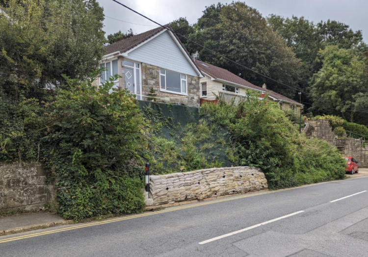 EIGHT-WEEK ROAD CLOSURE CONFIRMED FOR BANK STABILISATION IN WROXALL
