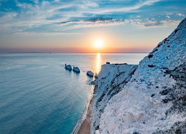 TRIPADVISOR REVIEWS PUT THE NEEDLES AMONG TOP 10 MOST BEAUTIFUL WALKS