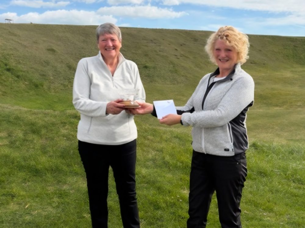 MEDAL WINNERS TROPHY KICKS OFF FBGC LADIES’ SEASON IN STYLE