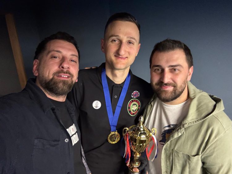 ISLE OF WIGHT’S CRAIG BROWN WINS POOL GOLD IN KOSOVO EARLY-MORNING SHOWDOWN