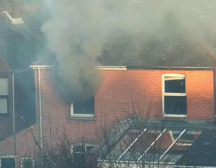 UPDATED: HOUSE FIRE BREAKS OUT ON RESIDENTIAL STREET IN COWES