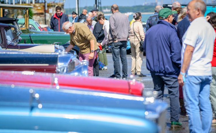 FREE COWES CLASSICS DAY RETURNING WITH VINTAGE CARS AND BOATS ON DISPLAY