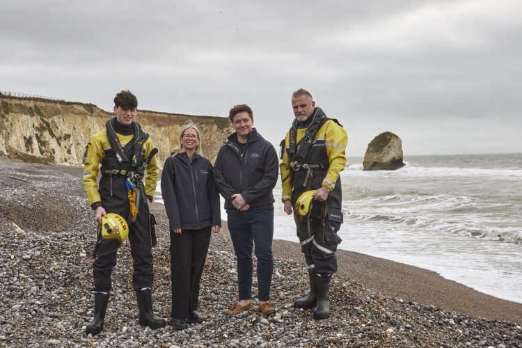 CLASSIC COTTAGES SUPPORTS BUY A BRICK CAMPAIGN FOR FRESHWATER LIFEBOAT STATION