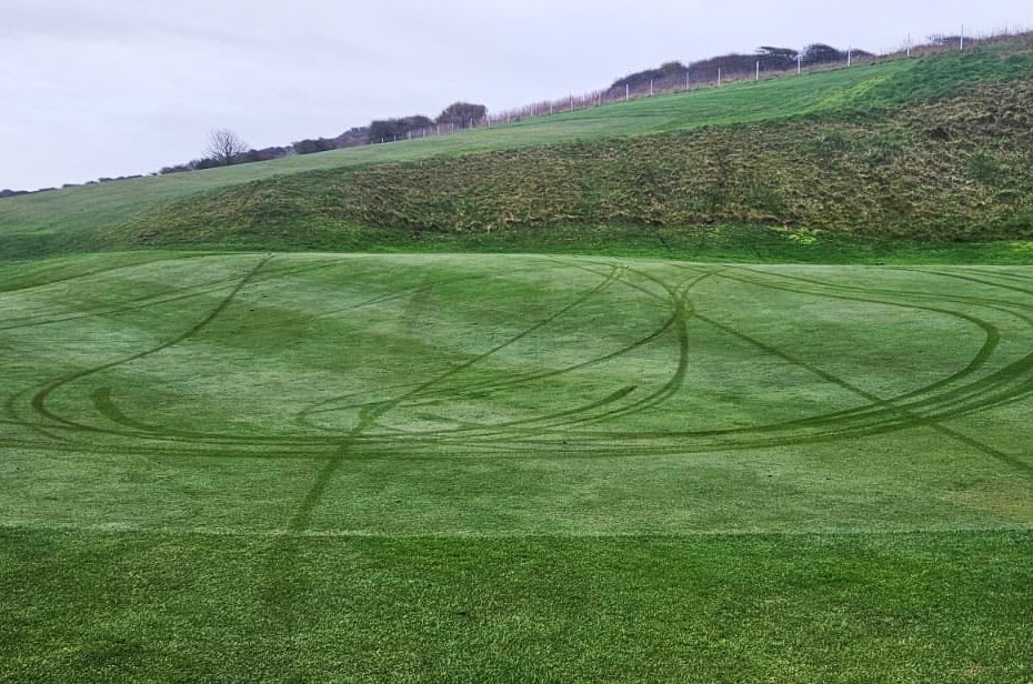 VANDALS STRIKE AGAIN AS FRESHWATER BAY GOLF CLUB TORN UP BY ELECTRIC BIKES