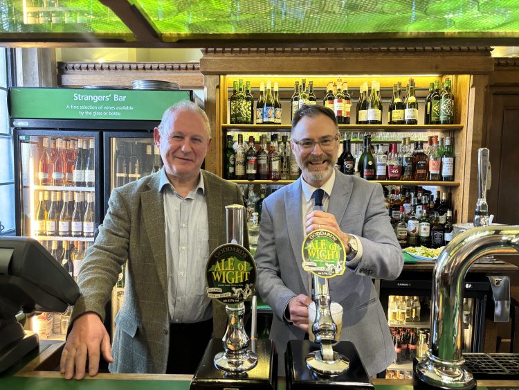ISLAND ALE POURED IN PARLIAMENT BAR FOR THE FIRST TIME