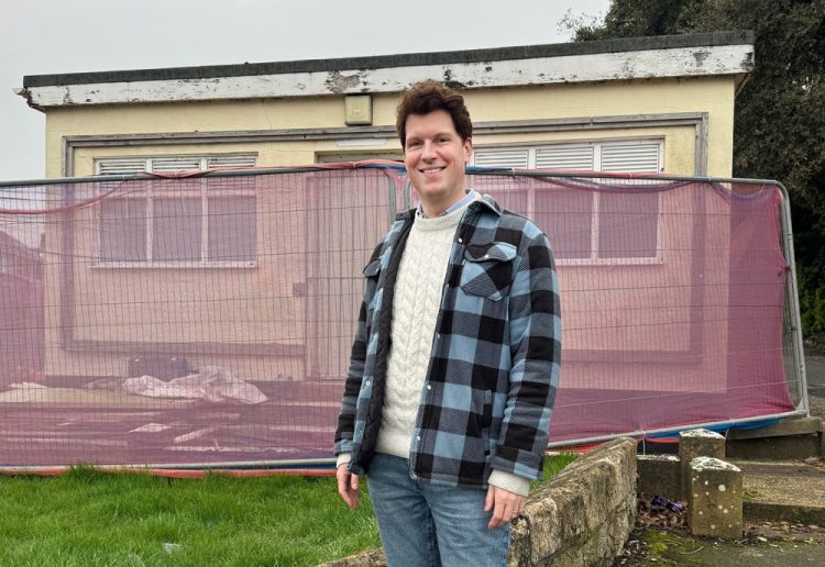 G4 SINGER UNVEILS PLANS TO TRANSFORM DERELICT COWES BUILDING INTO SUSHI CAFE