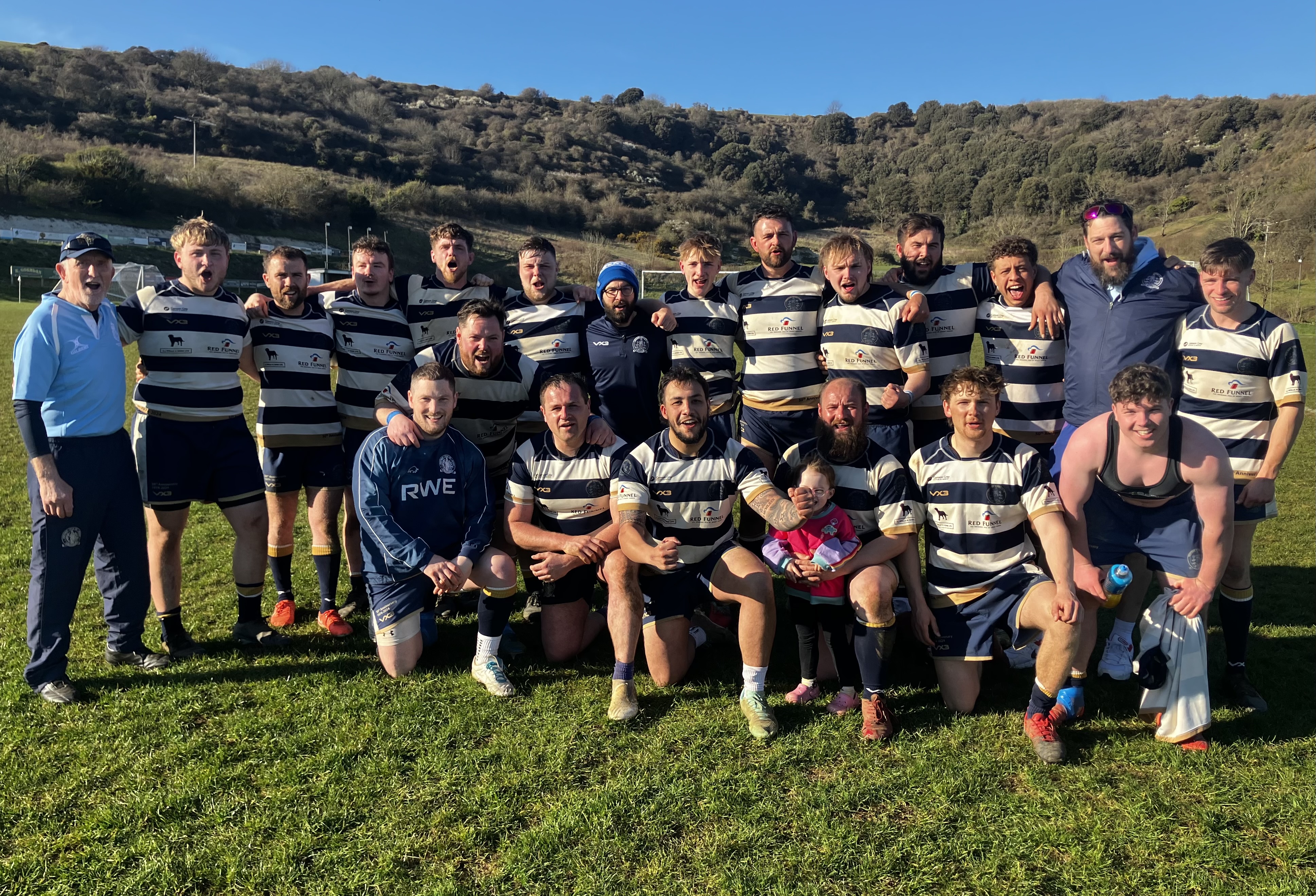 VENTNOR CLINCH PROMOTION WITH DOMINANT DISPLAY AGAINST POMPEY
