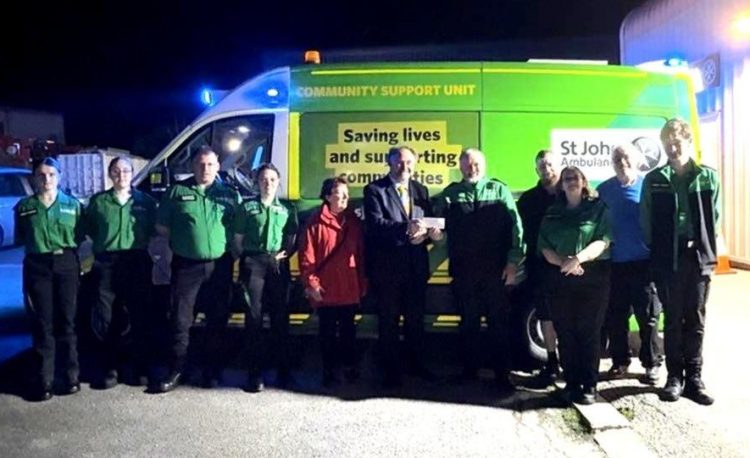COUNCILLOR FUNDS LIFE-SAVING DEFIBRILLATOR TRAINING IN TOTLAND AND FRESHWATER