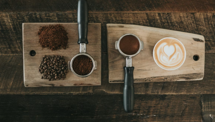 PRE-GROUND COFFEE VS. FRESHLY GROUND BEANS: THE FLAVOUR FIGHT OR ONE-WAY HIGHWAY?