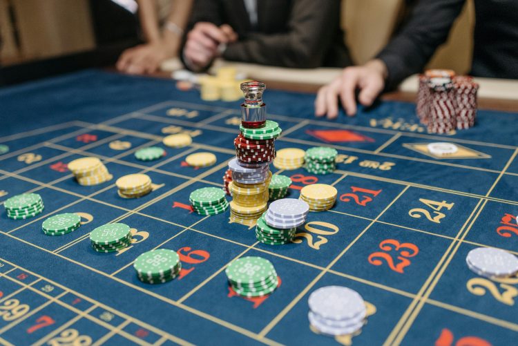 ONLINE GAMBLING IN THE UK AND WHY THE DIGITAL CASINO BOOM ISN’T GOING ANYWHERE