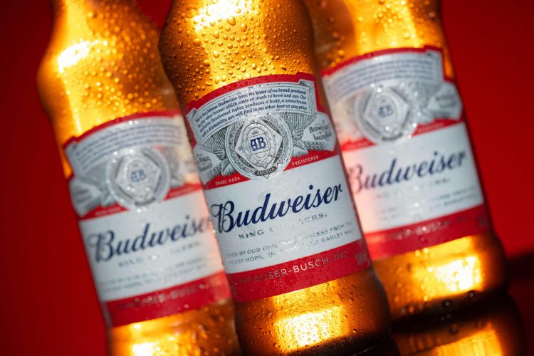 DRINK DRIVER CAUGHT AFTER BEING FILMED DRINKING BUD BEHIND THE WHEEL