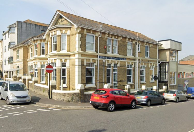 PROPOSALS COULD SEE SHANKLIN CONSERVATIVE CLUB HOST NEW 6-SURGERY NHS DENTIST