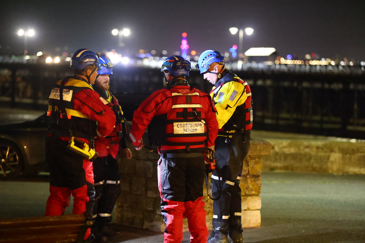 MAJOR LAND, SEA AND AIR SEARCH OVER PERSON IN DISTRESS AT RYDE