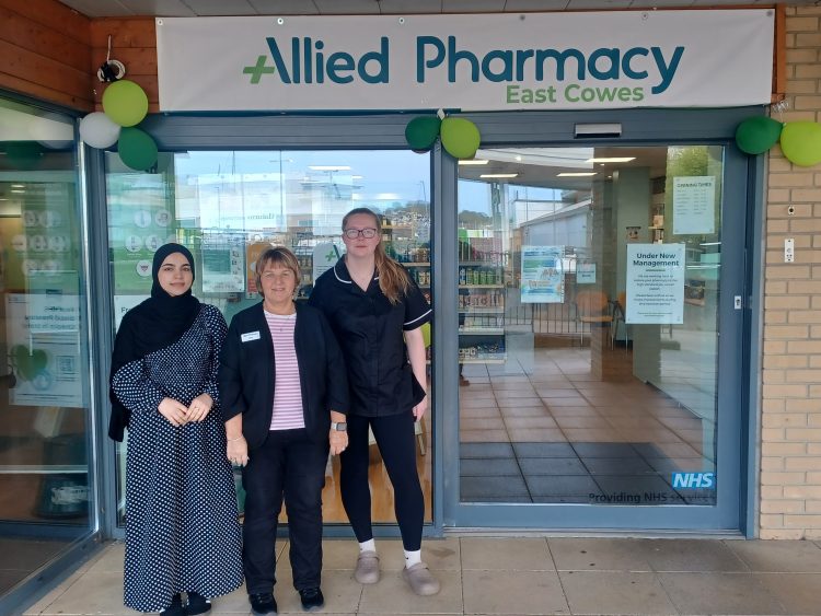 EAST COWES PHARMACY REOPENS AFTER MONTHS WITHOUT SERVICE