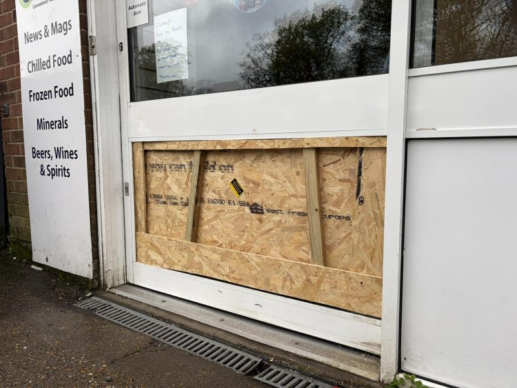 MIDNIGHT BREAK-IN AT EAST COWES GARAGE SEES ALCOHOL AND VAPES STOLEN