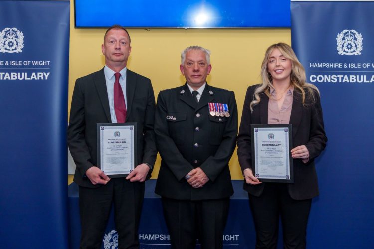 PUBLIC HEROES AND POLICE OFFICERS CELEBRATED AT ISLE OF WIGHT AWARDS EVENING