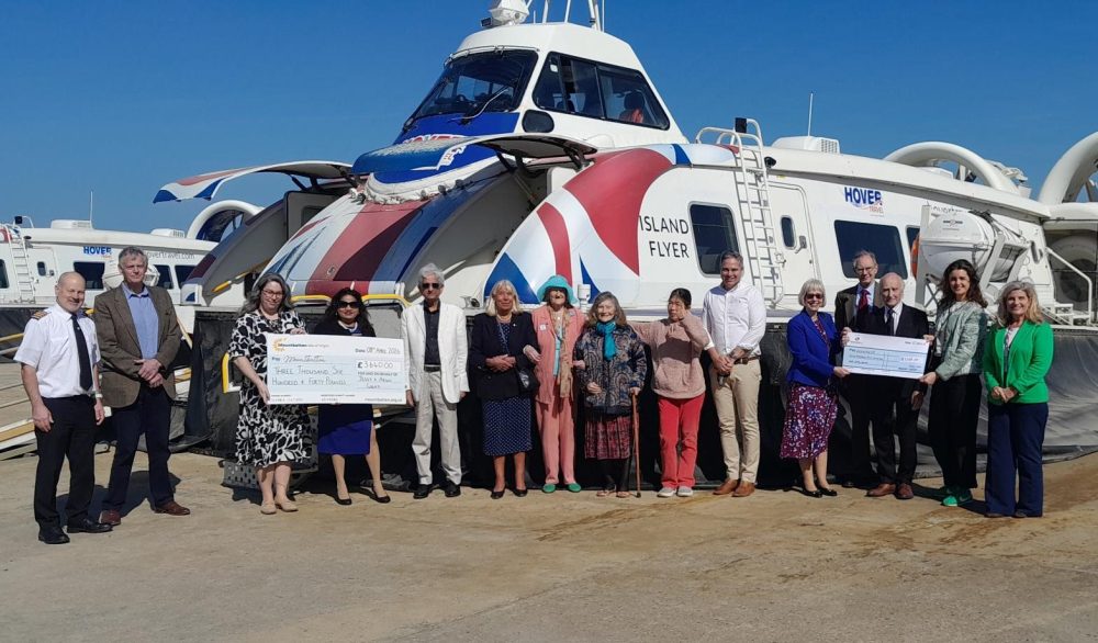 HOVERTRAVEL HOSTS DEMENTIA UK VISIT AS CHARITY DONATION BOOSTS ISLE OF WIGHT SUPPORT