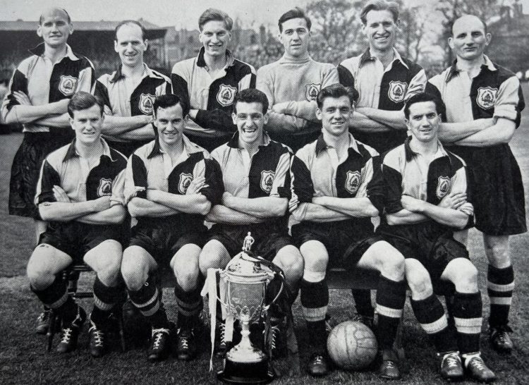 ON THIS DAY: FORMER BEMBRIDGE SCHOOLBOY DEREK LEWIN BAGGED BRACE IN FA AMATEUR CUP FINAL