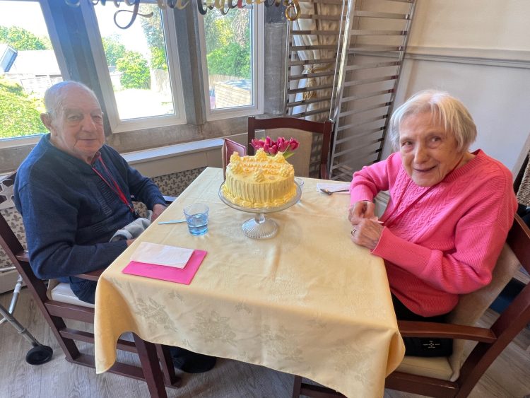 COUPLE MARK 69TH WEDDING ANNIVERSARY WITH THE HELP OF COWES CARE HOME