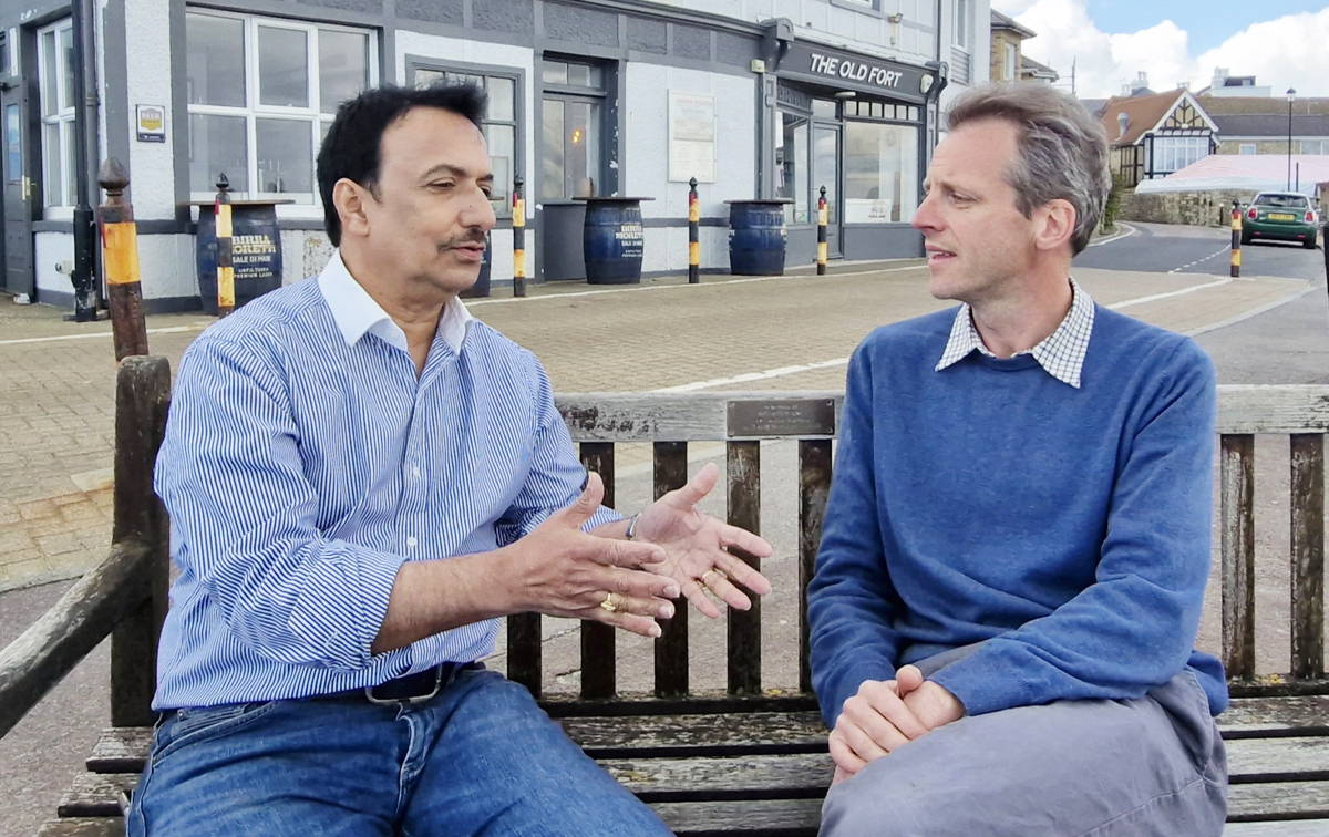LOCAL DOCTOR BIDS TO BECOME COUNCILLOR FOR NETTLESTONE & SEAVIEW WARD