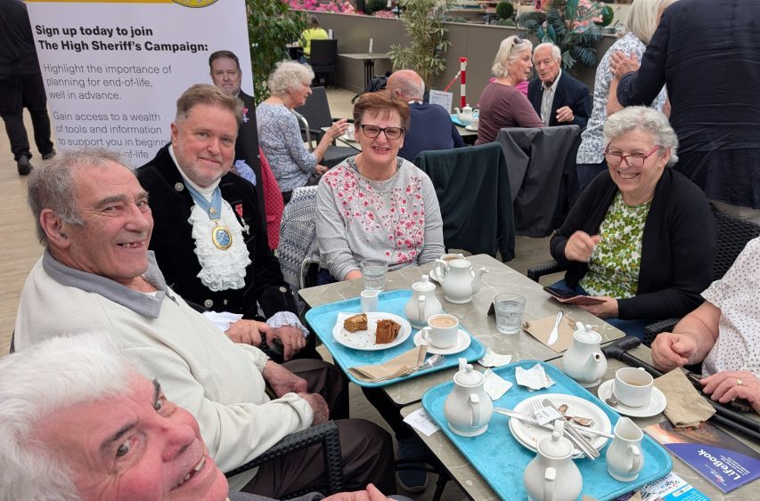 HIGH SHERIFF JOINS OVER 60 ISLANDERS FOR CHAT AND CAMPAIGN LAUNCH AT ‘CHATTY BREW’