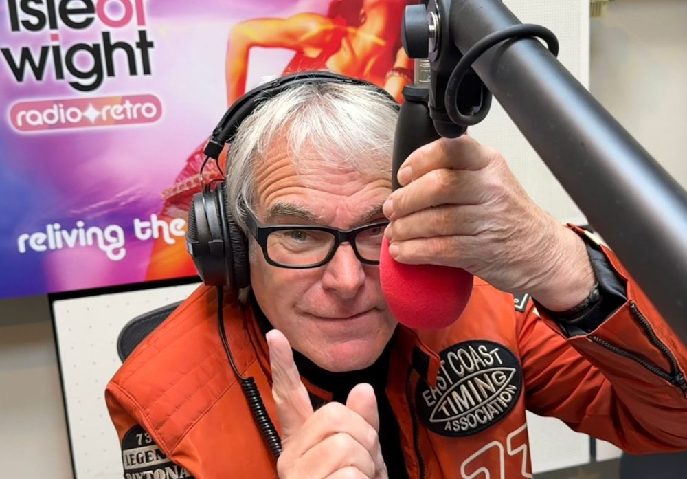 FAN-FAVOURITE ALEX DYKE BACK ON AIR WITH ISLE OF WIGHT RADIO RETRO