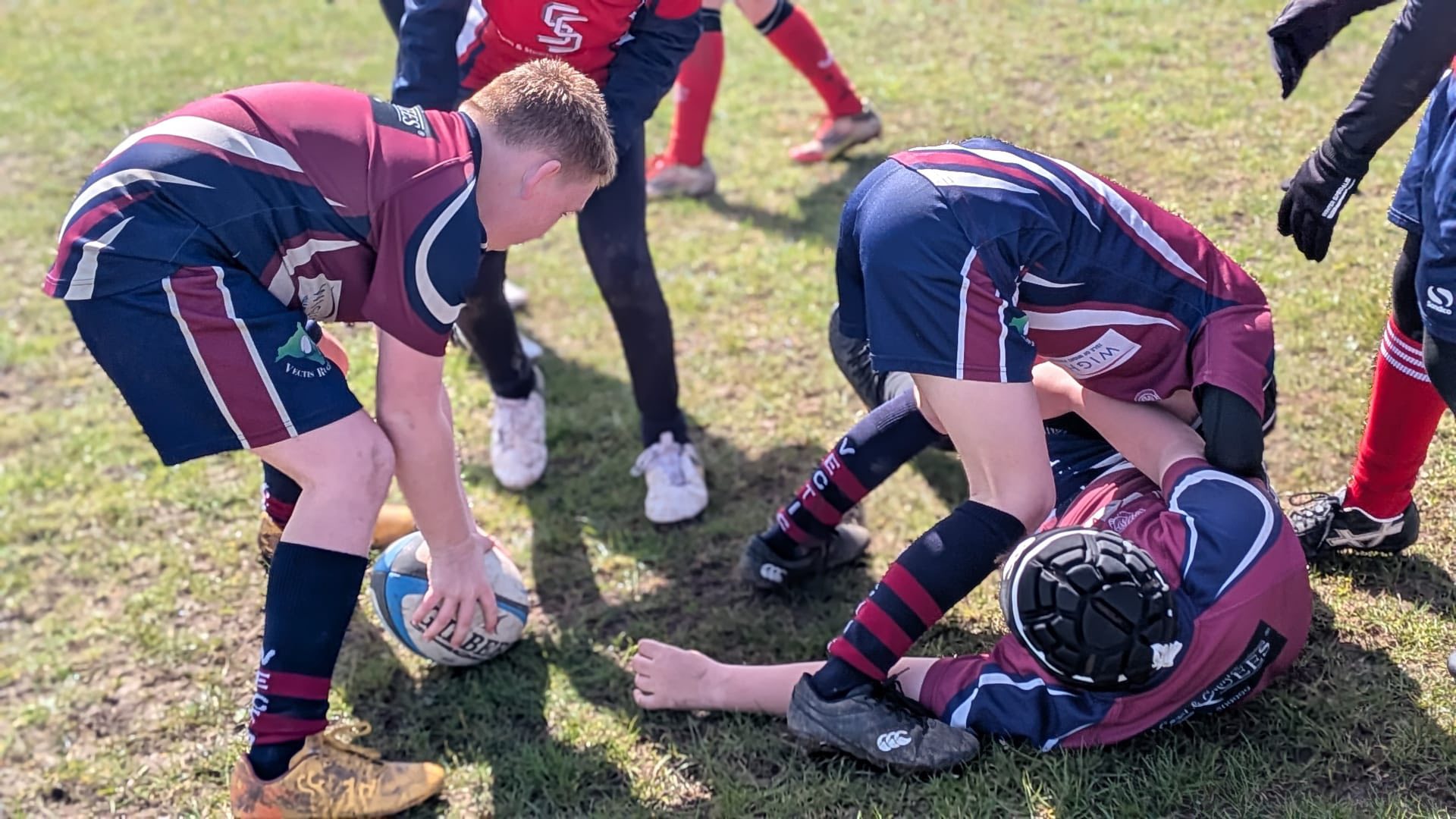Fawley Rfc VECTIS RFC CELEBRATES RED ROSES RECOGNITION AND ISLAND RUGBY SUCCESS ...