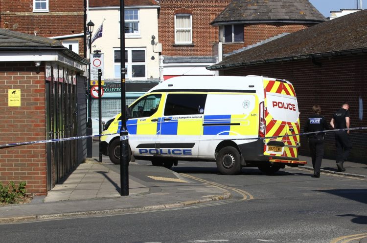 COWES LOOS CORDONED OFF AMID POLICE INCIDENT