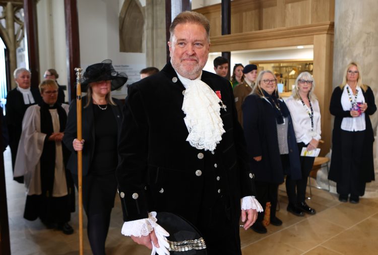 NIGEL HARTLEY MBE SWORN IN AS NEW ISLE OF WIGHT HIGH SHERIFF