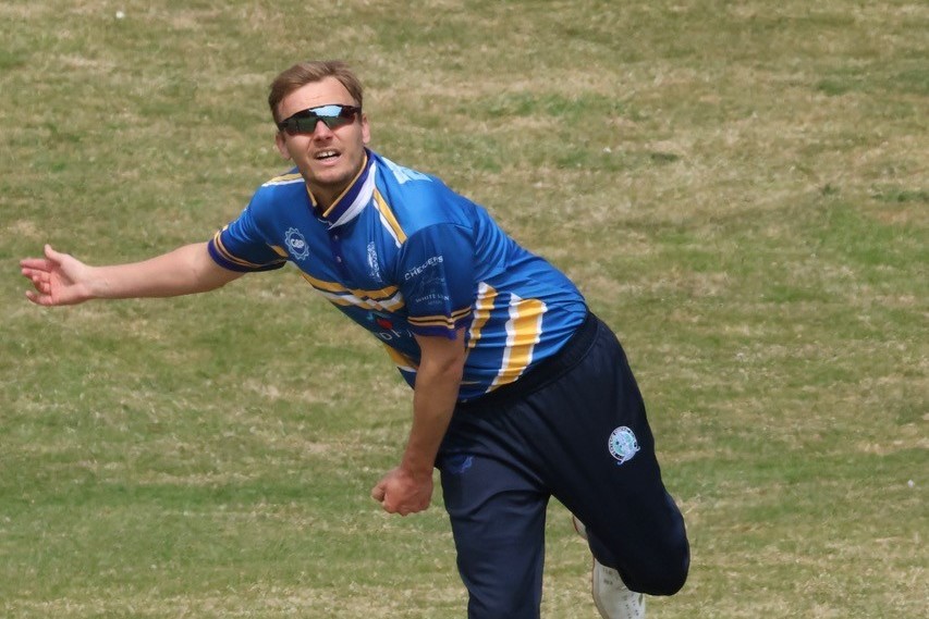 BRIGGS HELPS VENTNOR TO OPENING DAY VICTORY AT STEEPHILL