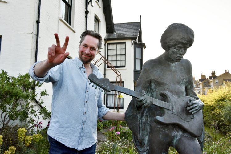 DIMBOLA UNVEILS NEW JIMI HENDRIX DISPLAY CELEBRATING ICONIC 1970 AFTON APPEARANCE