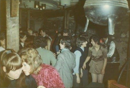 JULISA’S – THE VENTNOR NIGHTCLUB WITH THE GLASS DANCE FLOOR