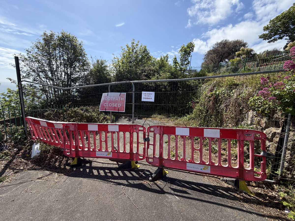 OSBORNE STEPS CLOSURE HAS ‘HAD A SIGNIFICANT IMPACT ON SHANKLIN’ SAY FORMER COUNCILLORS