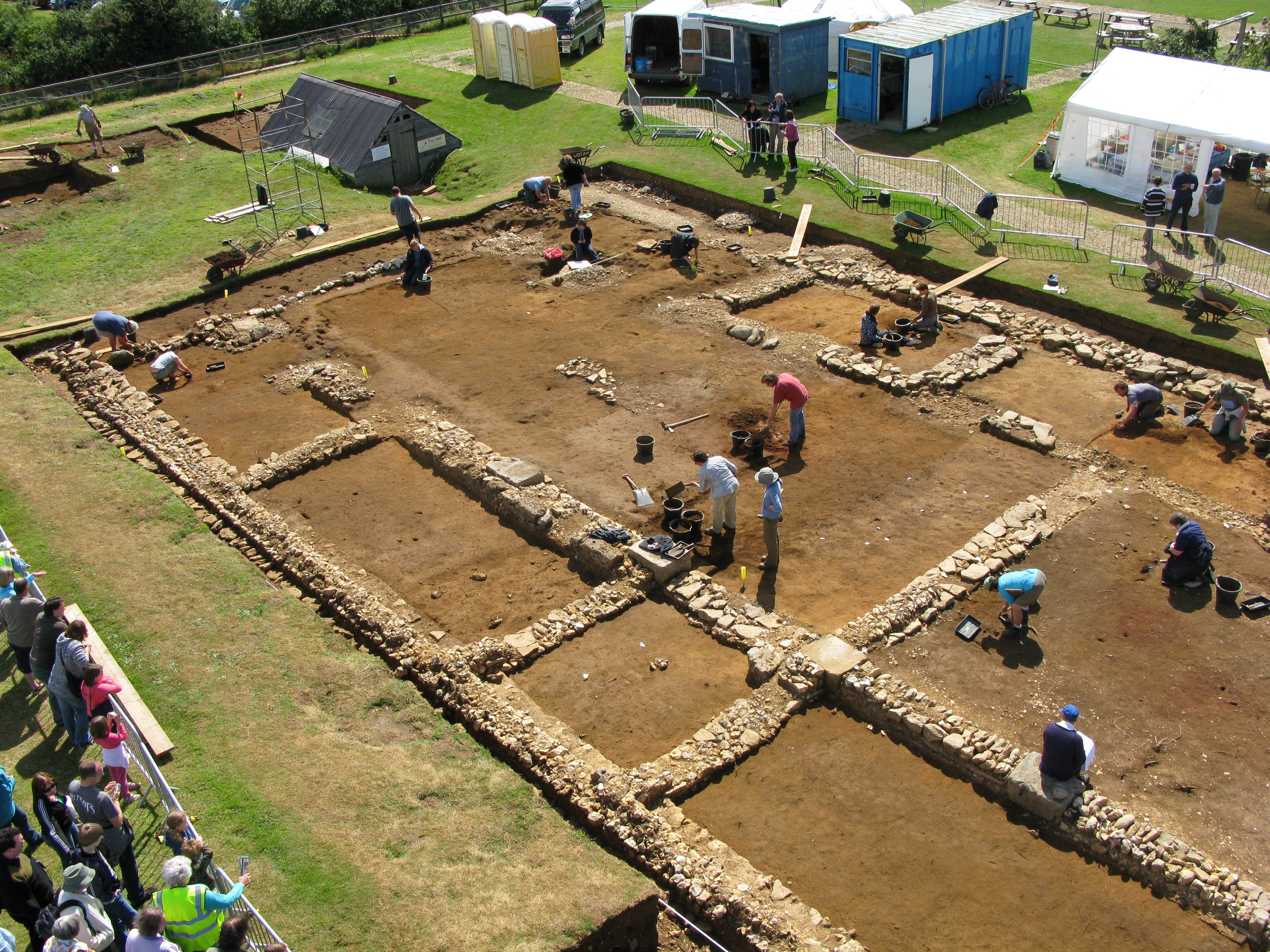 BRADING ROMAN VILLA SECURES £10,000 EXCAVATION GRANT TO UNCOVER HIDDEN STORIES