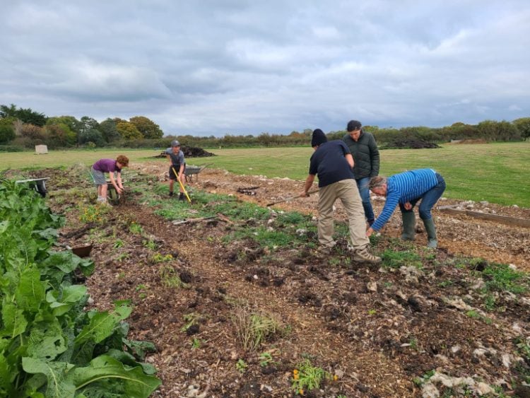 COWES ENTERPRISE COLLEGE STUDENTS GIVE BACK WITH NEARLY 3,000 HOURS OF VOLUNTEERING