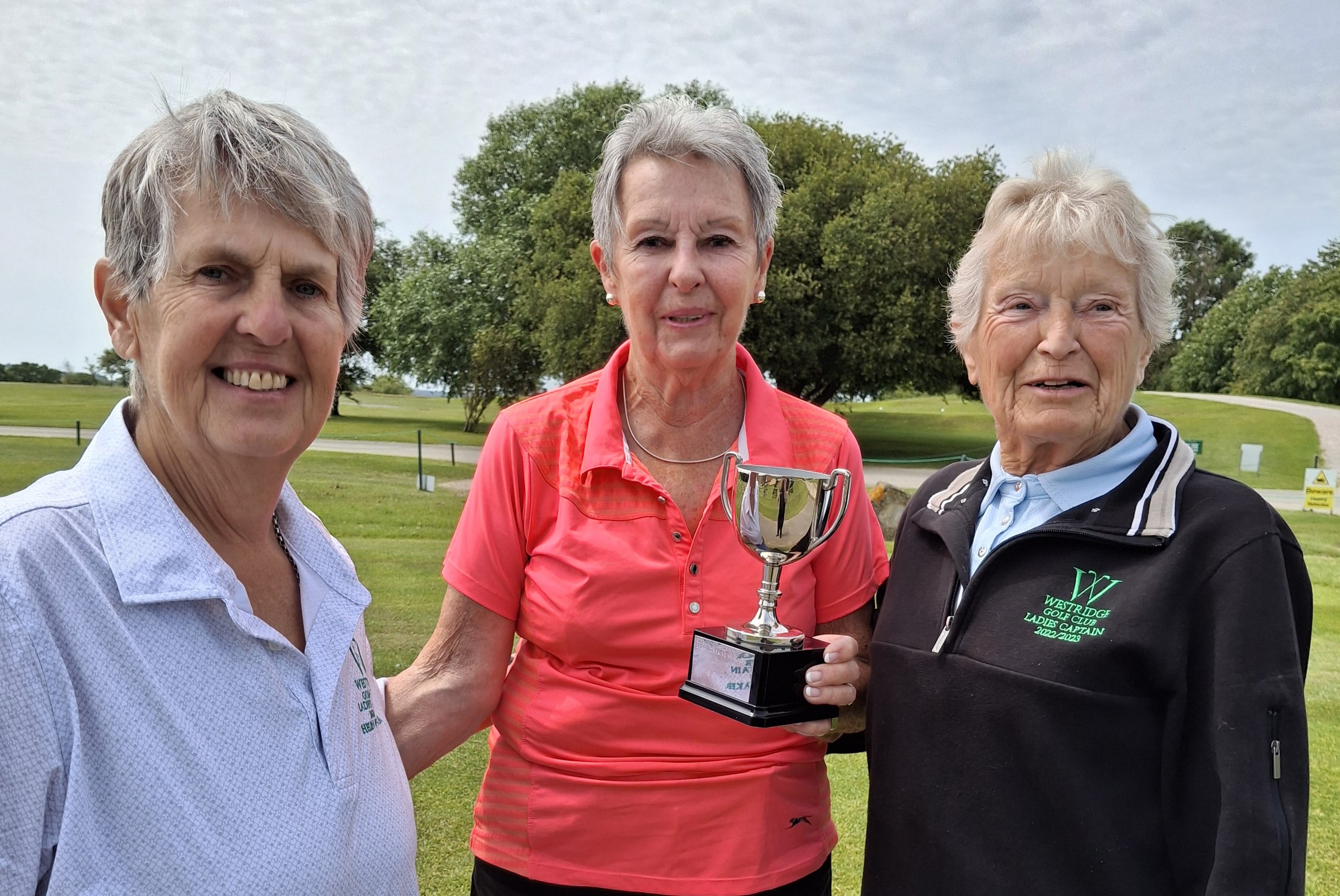 JILL PROUTEN WINS LADY CAPTAIN’S TROPHY AT WESTRIDGE