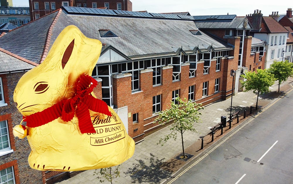 MAN WHO STOLE READY MEALS AND LINDT BUNNY FINED £40