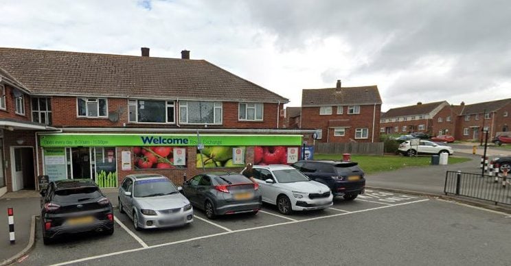 COMMUNITY ORDER FOR RYDE MAN WHO STRUCK SHOPKEEPER WITH WINE BOTTLE