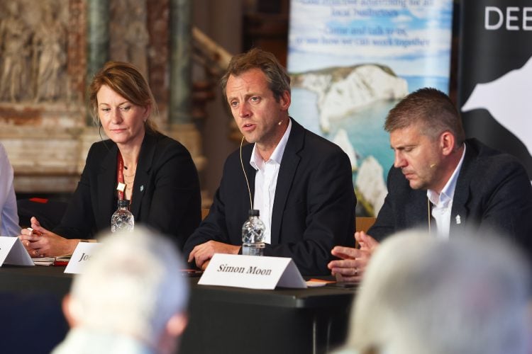 ISLAND ROADS DEAL ‘A BAD CONTRACT’ SAYS NEW ISLE OF WIGHT COUNCIL LEADER