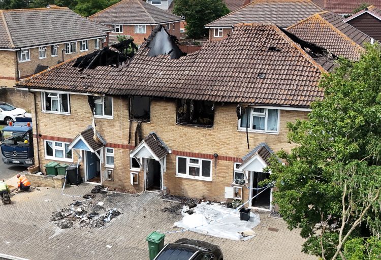 POLICE CONTINUE TO QUIZ MURDER SUSPECTS OVER FATAL COWES BLAZE